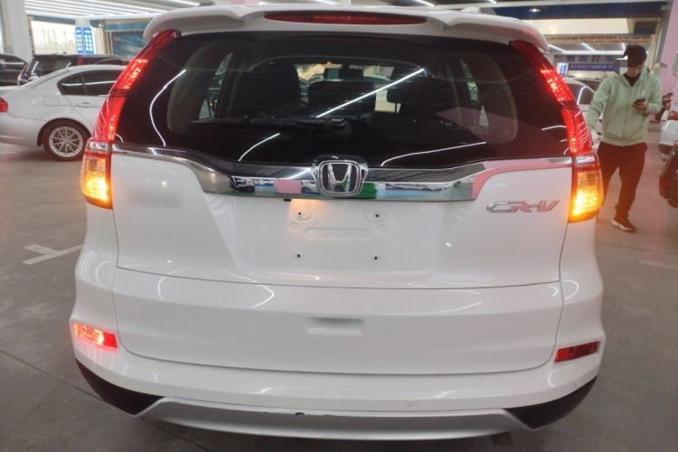 Used Honda CR-V 2016 2.0L Two-Wheel Drive Classic Edition