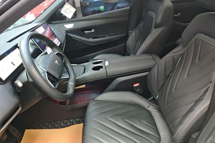 Used  SL03 2025 Range-Extended Elite Version