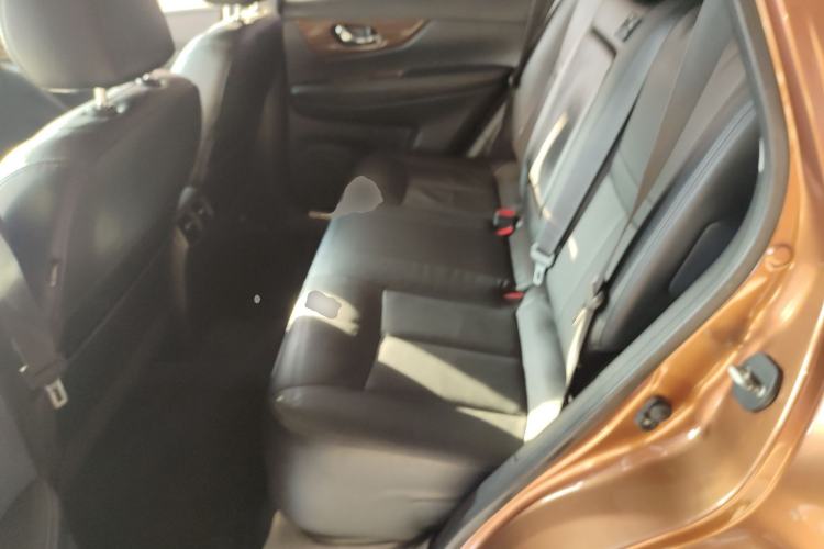 Used Nissan X-Trail 2014 2.5L CVT Luxury Edition 4WD
