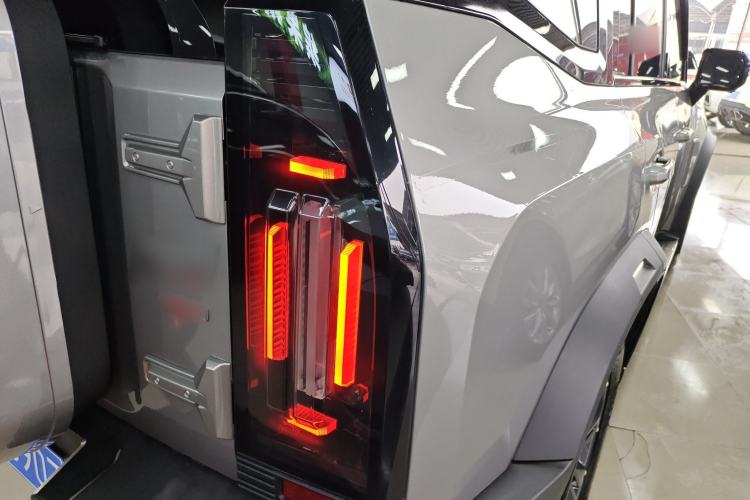 Used JETOUR Traveler 2023 2.0T All-Wheel Drive CrossPRO+