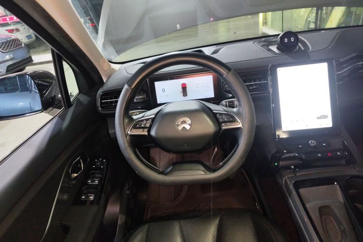 Used Nio ES8 2018 355 km Base Version 7-Seater Edition