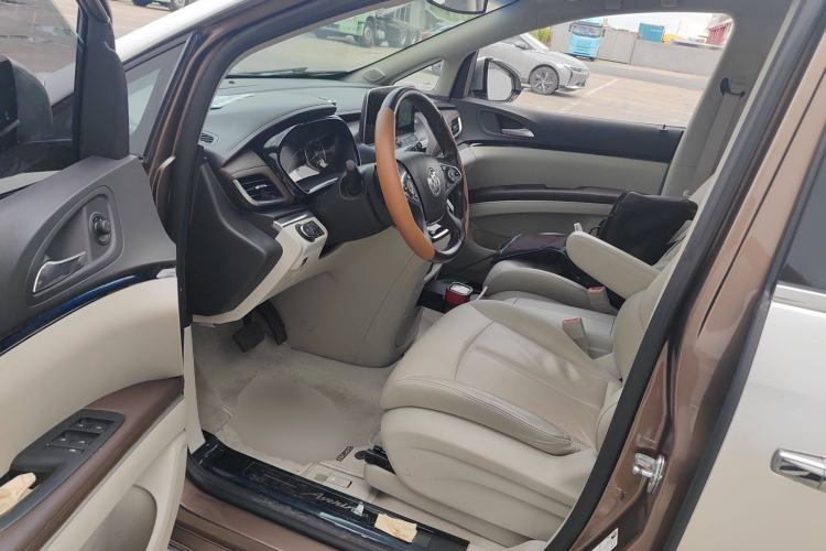 Used Buick GL8 2020 Land Business Class 652T Luxury Model
