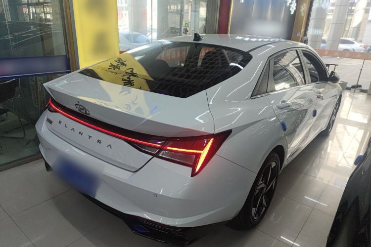 Used Hyundai Elantra 2022 1.5L CVT LUX Prestige Edition
