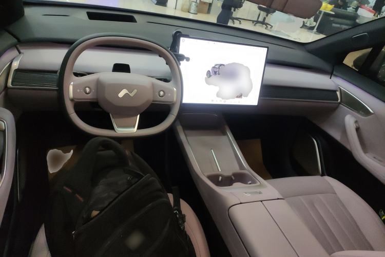 Used ONVO L60 2024 60 kWh Rear-Drive Version