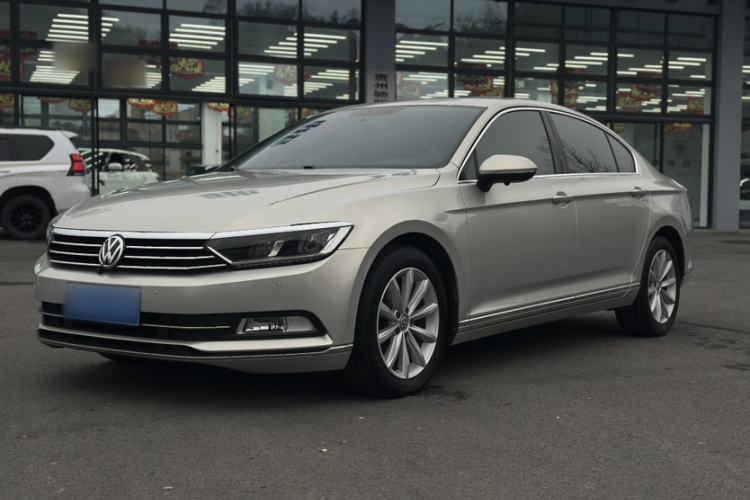 Used Volkswagen Magotan 2019 330TSI DSG Leading Model China VI Standard