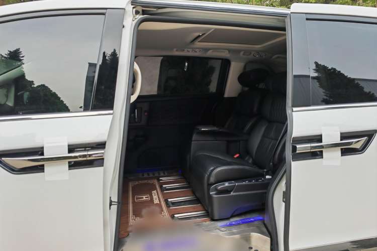 Used Honda Elysion 2022 2.0L eHEV Luxury Edition
