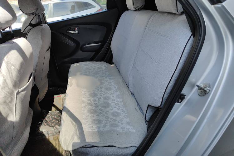 Used Hyundai ix35 2012 2.0L Automatic Two-Wheel Drive New Edition GL
