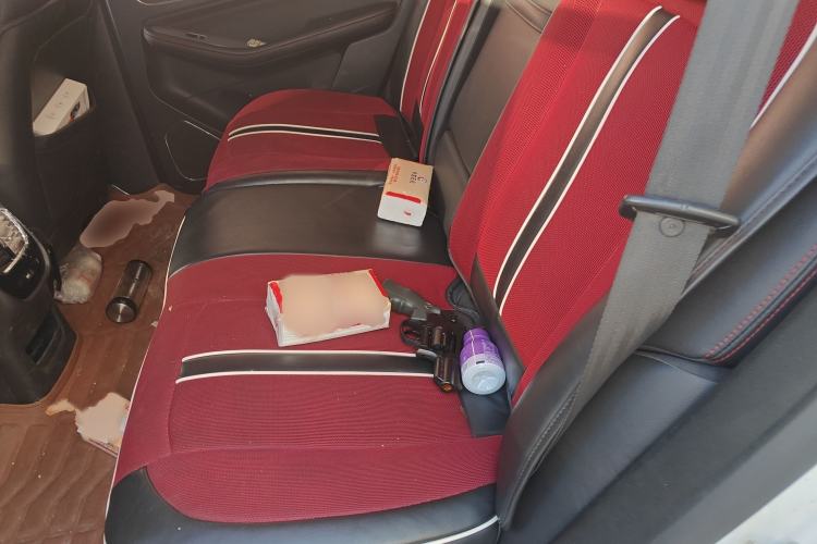 Used Baojun 560 2015 1.8L Manual Luxury Model