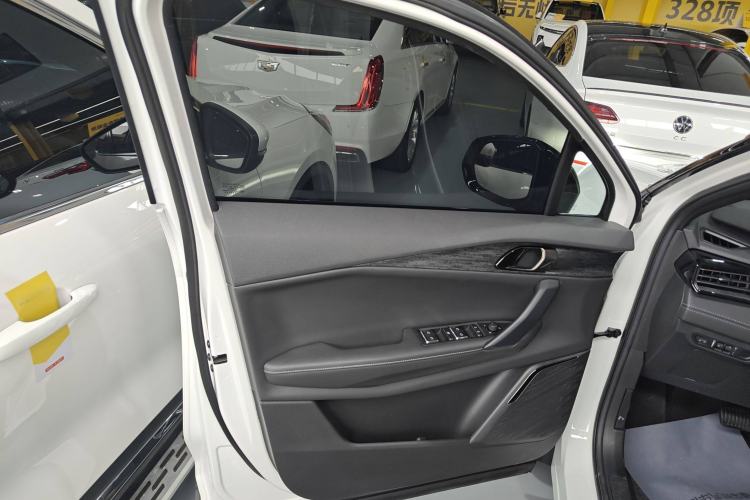 Used Lynk & Co 06 2020 1.5T JinPro model
