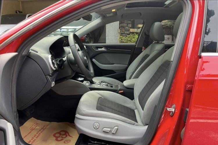 Used Audi A3 2018 30th Anniversary Edition Sportback 35 TFSI Fashion Model
