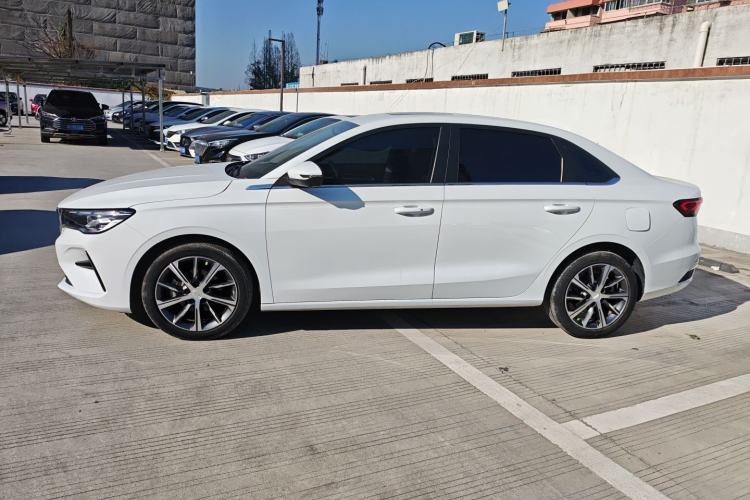 Used Geely Auto Emgrand 2022 4th Generation 1.5L CVT Luxury Model
