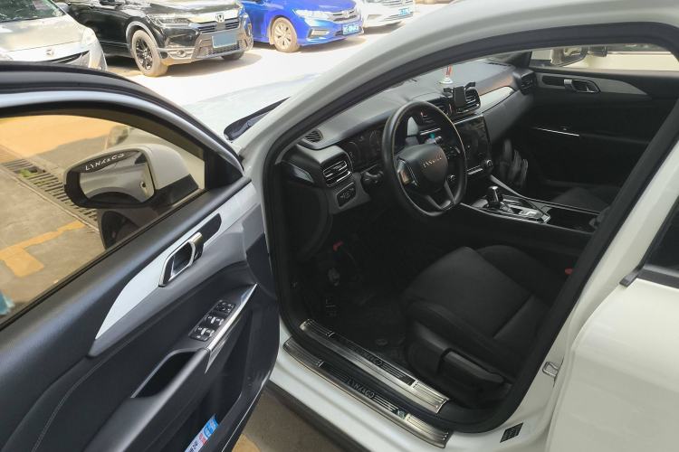 Used Lynk & Co 02 2018 1.5T DCT Two-Wheel Drive Pure Lite Version China V Emission Standard
