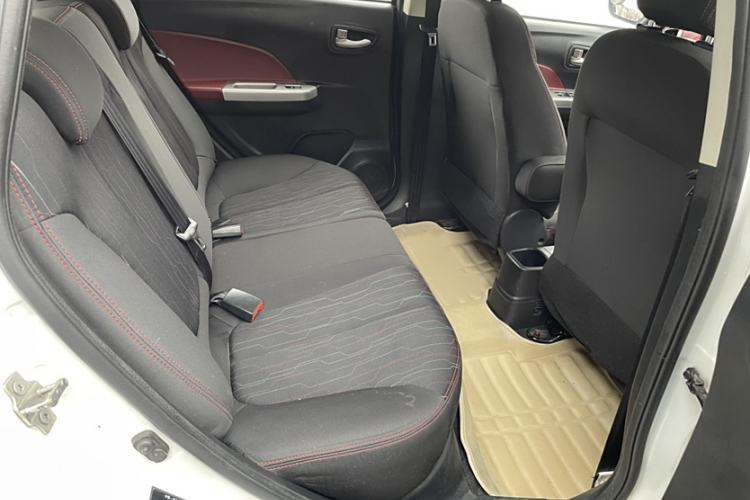 Used Changan Benni 2015 1.4L IMT Luxury Model China IV
