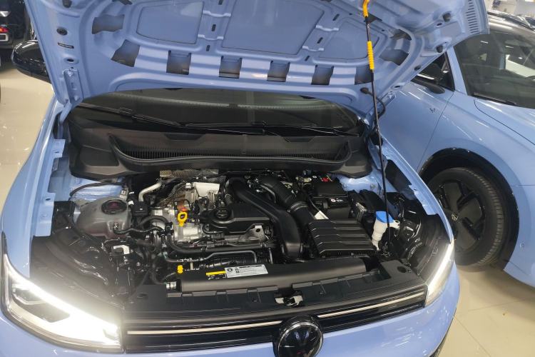 Used Volkswagen Tharu 2025 NewRui 300TSI Prestige Edition
