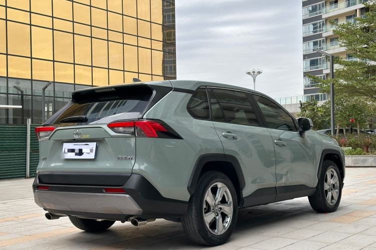 Used Toyota RAV4 2022 2.0L CVT Two-Wheel Drive Fashion Edition
