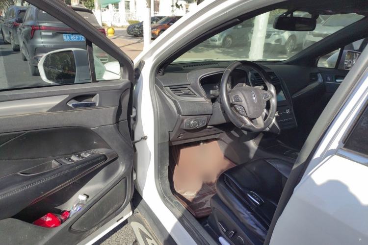 Used Lincoln MKC 2016 2.0T Two-Wheel Drive Luxury Edition
