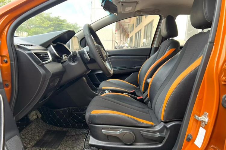 Used Baojun 310 2017 1.5L Automatic Fashion Model
