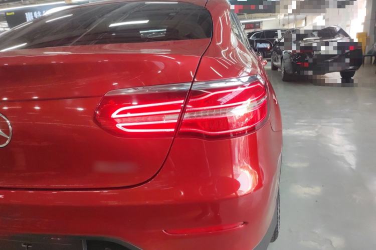 Used Mercedes-Benz GLC Coupe 2017 GLC 260 4MATIC Coupe SUV
