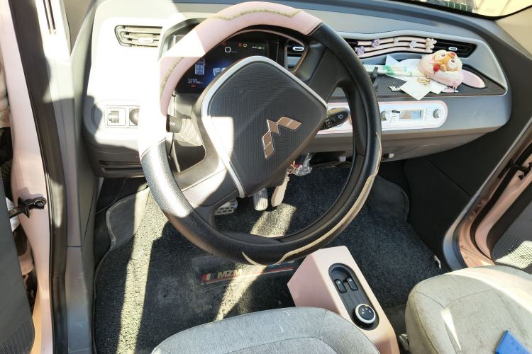 Used Wuling Hongguang MINIEV 2022 Macaron Premium Model – Lithium Ternary Battery
