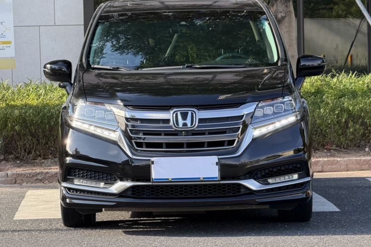 Used Honda Elysion 2019 2.0L Hybrid Supreme Edition
