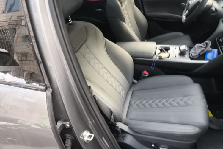 Used BYD Song L DM-i 2025 Intelligent Driving Version 112 km Beyond-Range Type