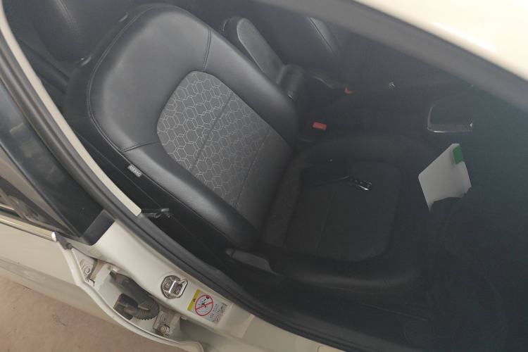 Used Volkswagen Santana 2015 1.6L Automatic Comfort Edition
