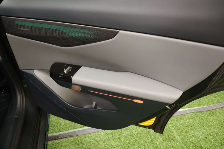 Used Lynk & Co 07 2024 EM-P 126 Long-Range Halo