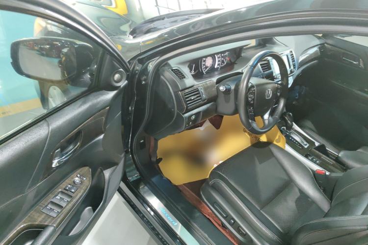 Used Honda Accord 2014 2.4L EXN Luxury Navigation Edition