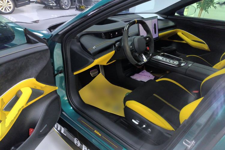 Used  SU7 Ultra 2025 Ultra Model
