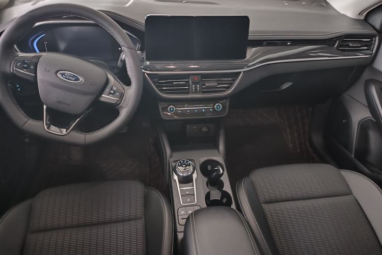 Used Ford Focus 2021 Hatchback EcoBoost 180 Automatic Titanium Edition
