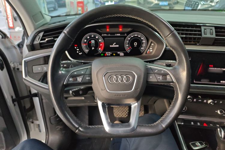 Used Audi Q3 2022 35 TFSI Fashion Dynamic Model
