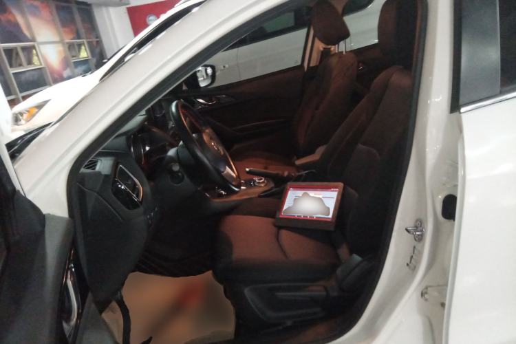 Used Mazda Mazda 3 Axela 2016 Sedan 1.5L Automatic Comfort Model
