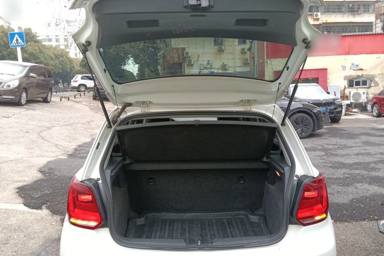 Used Volkswagen Polo 2016 1.4L Automatic Trendy Model
