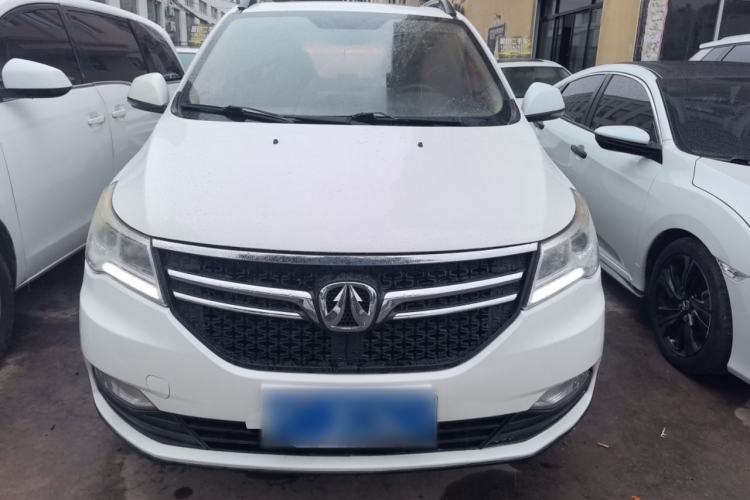Used BAIC Weiwang M50F 2017 1.3T Standard Model
