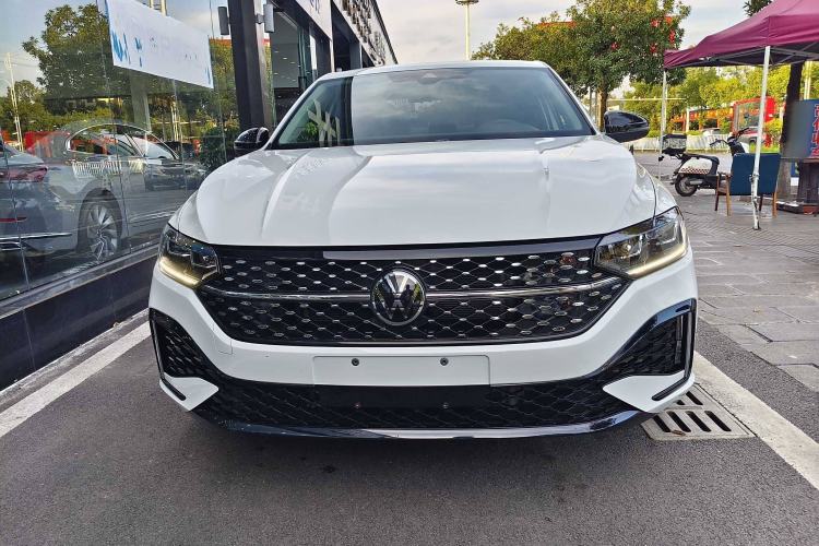 Used Volkswagen Lavida 2024 300TSI DSG Starry Sky Deluxe Edition
