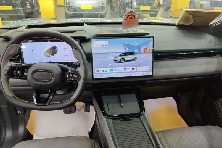 Used Lynk & Co 08 EM-P 2025 245km Ultra-Long Range Halo
