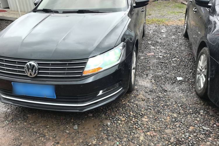 Used Volkswagen Lavida 2015 1.6L Manual Comfort Edition
