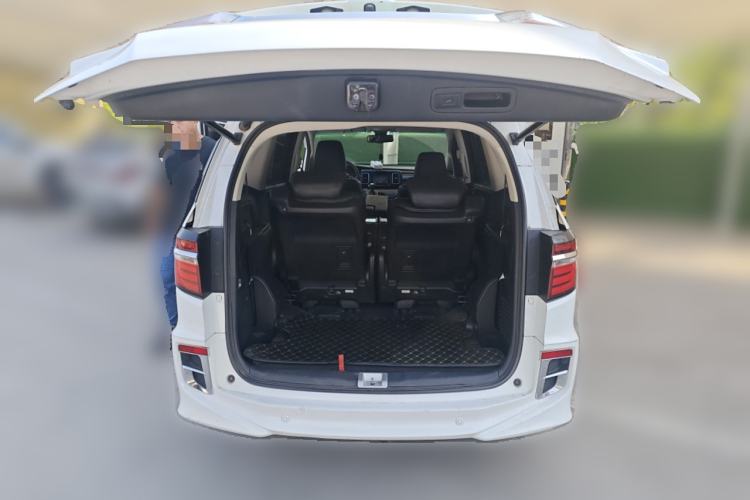 Used Honda Elysion 2016 2.4L Supreme Edition
