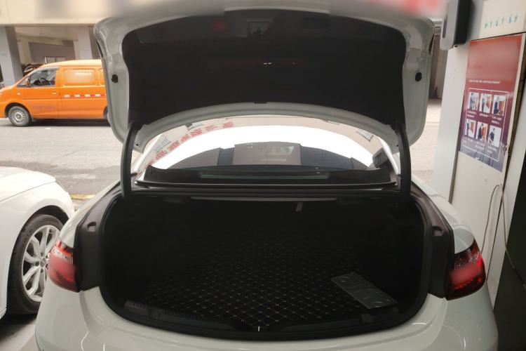 Used Mercedes-Benz E-Class 2023-Year Restyled E 260 Coupe
