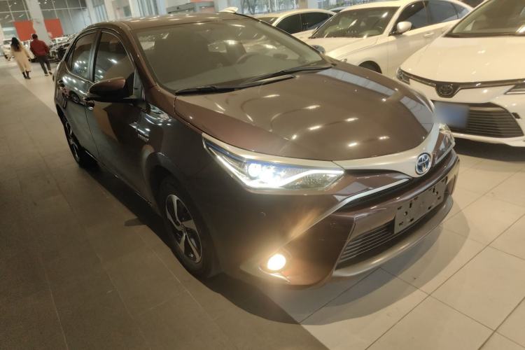 Used Toyota Levin 2017 Revised Dual-Engine 1.8H GS E-CVT Elite Sunroof Version China V Standard