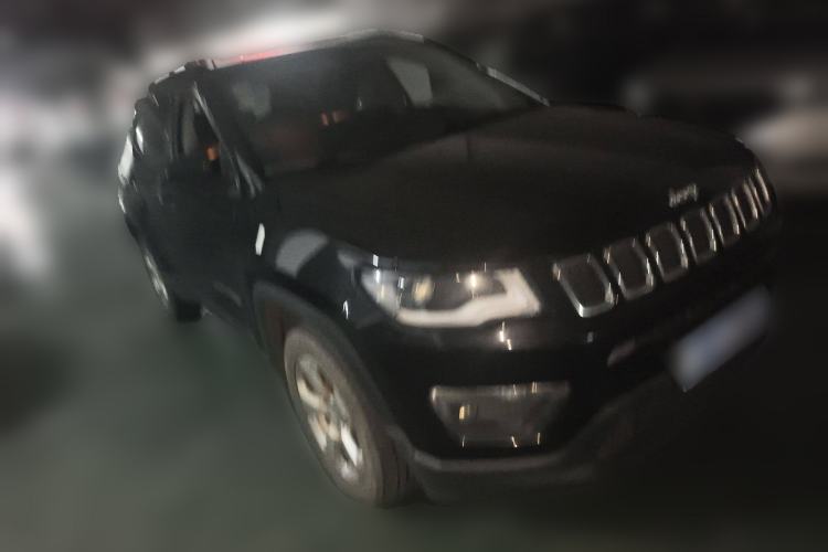 Used  Compass 2017 200T Automatic Family Edition
