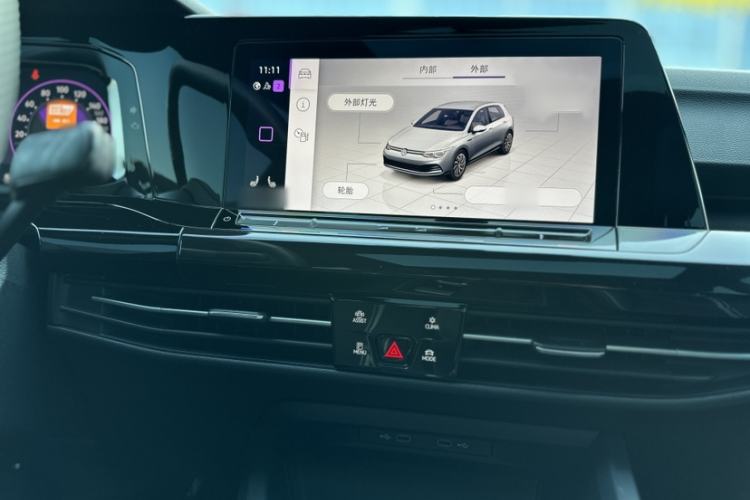 Used Volkswagen Golf 2023 Facelift 280TSI DSG R-Line Lite
