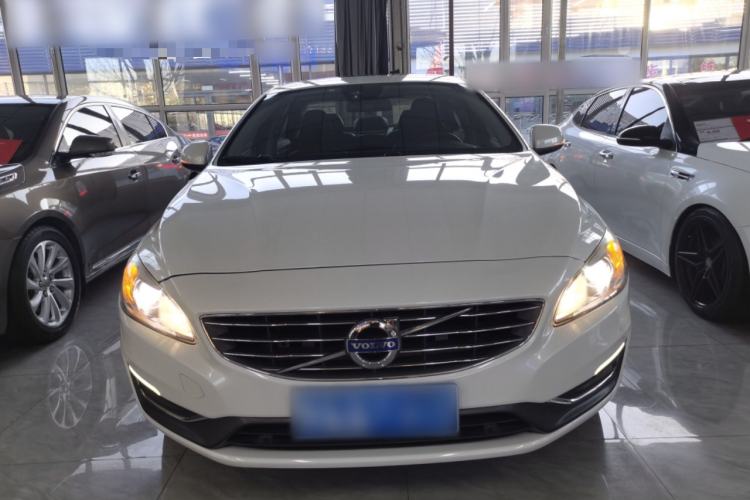 Used Volvo S60 2017 S60L T4 Smart Range Edition
