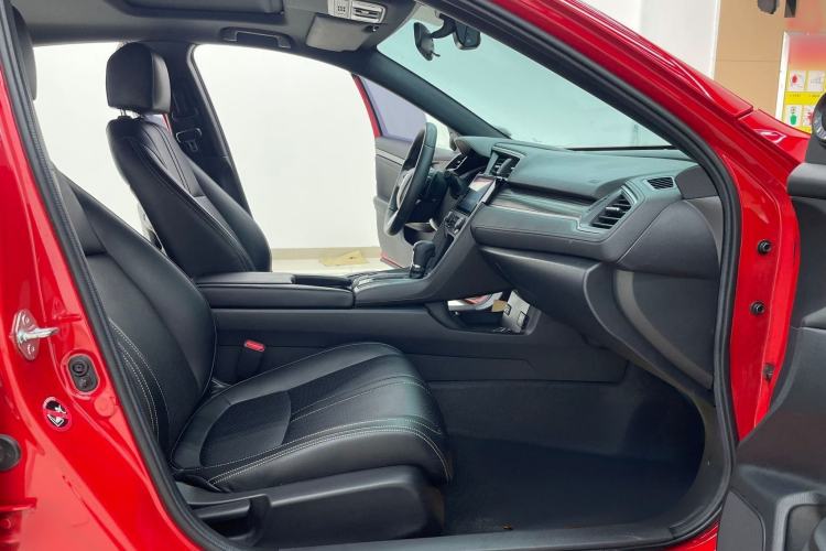 Used Honda Civic 2021 HATCHBACK 220TURBO CVT Trendy Cool Edition
