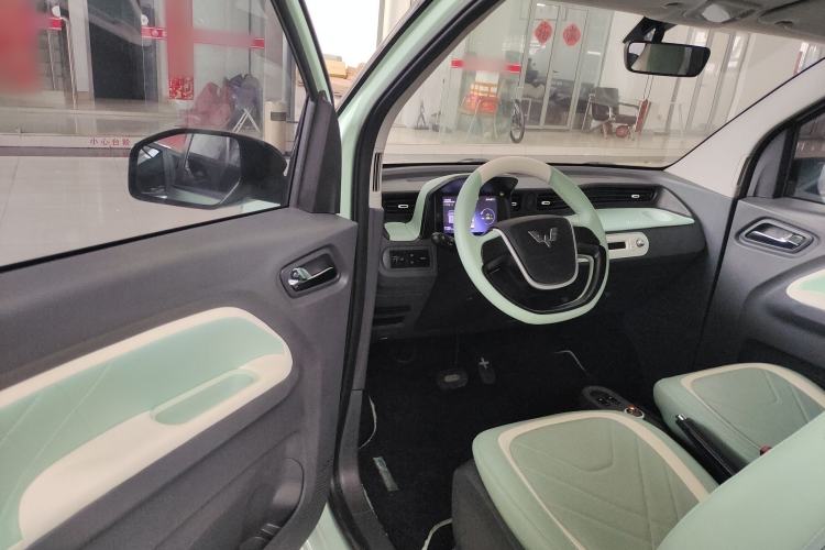 Used Wuling Hongguang MINIEV 2021 Macaron Sandwich Model 120 km Lithium Iron Phosphate