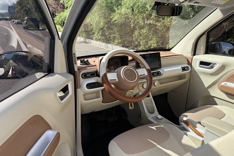 Used Wuling Hongguang MINIEV 2024 3rd Generation 215km Youth Edition
