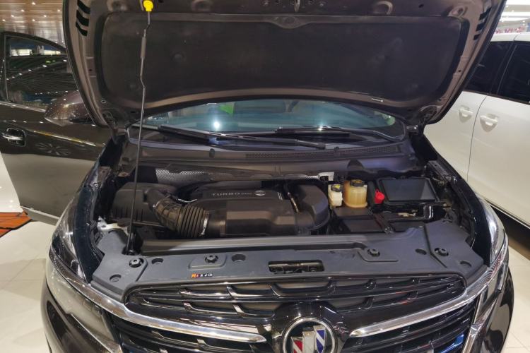 Used Buick GL8 2021 Land Cruiser Executive Class 652T Smart Luxury Model
