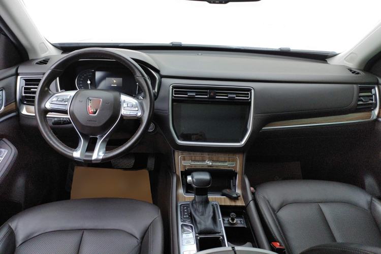 Used Roewe RX8 2018 30T Smart Connectivity Two-Wheel Drive Flagship Edition
