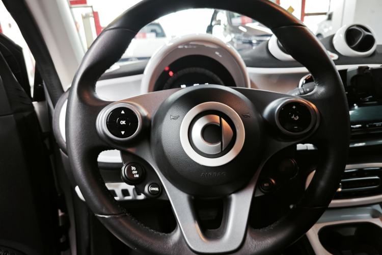 Used  fortwo 2018 1.0L 52kW Hardtop Passion Edition China V Standard
