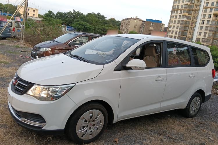 Used Wuling 730 2020 Commercial Vehicle 1.5L Manual Value Edition 7 Seats
